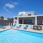 Holiday home Wunderschoene- Umweltfreundliche Am By Interhome